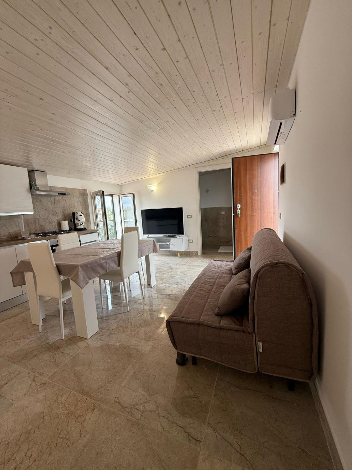 La Perla Di Dea Villa Lido Di Fondi Buitenkant foto